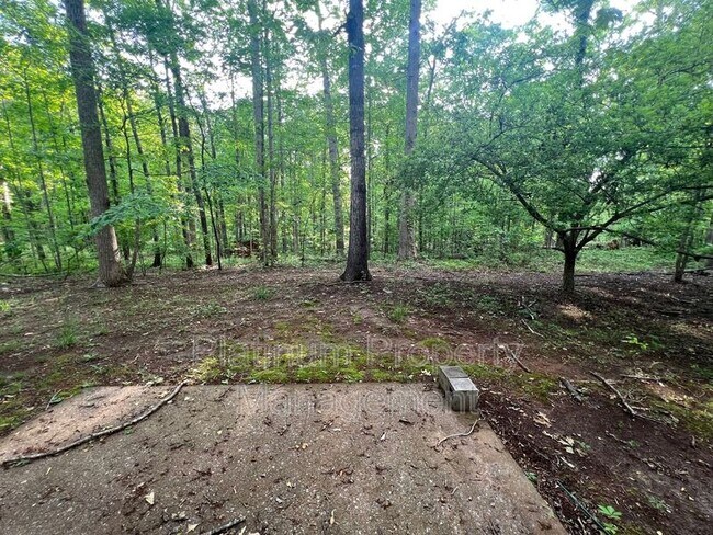 Building Photo - 119 Spring Ridge Dr