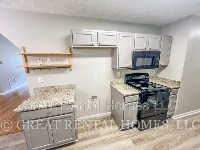 Building Photo - 26 Fairhaven Dr