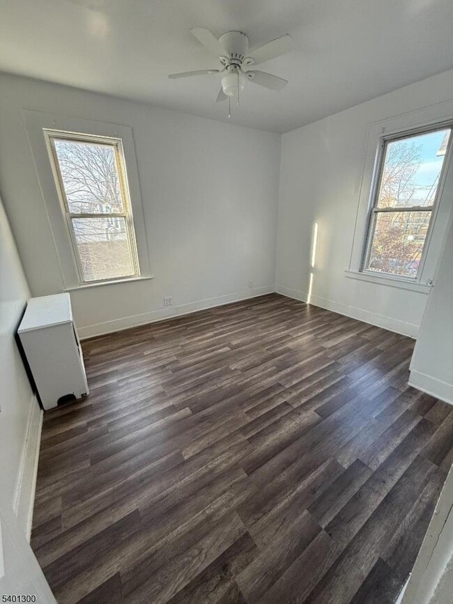 Building Photo - 85 Sunnyside Terrace