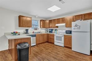 Building Photo - 307 N Jordan St