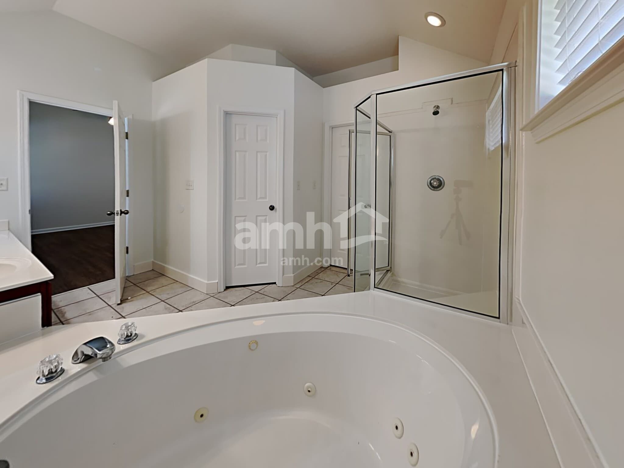 Building Photo - 1673 Farkleberry Dr