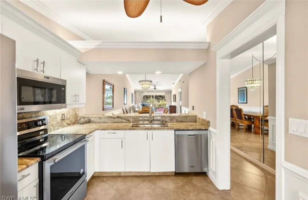 Building Photo - 2202 Hidden Lake Dr