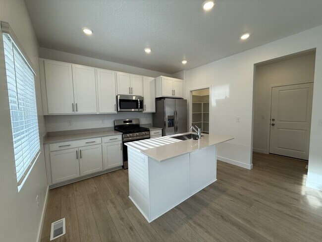 Building Photo - BRAND NEW Single Family Home