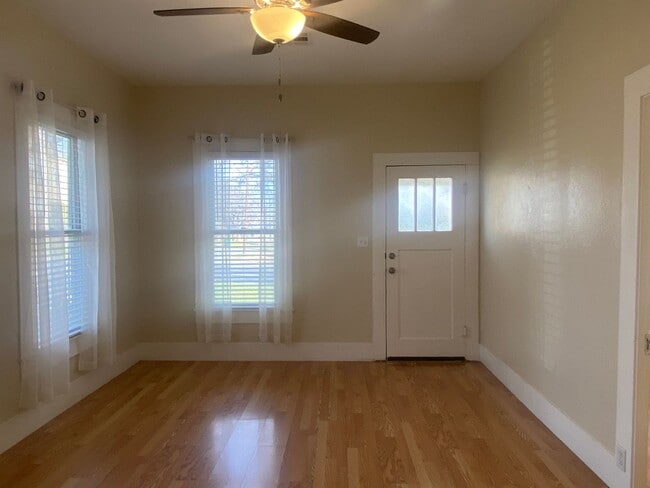 Building Photo - CUTE HOME IN CENTRAL BELTON