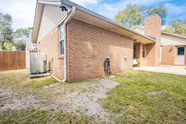Building Photo - 3241 Wythe Cir