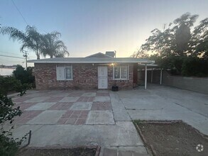 Building Photo - Spacious 3 bed/1 bath coming soon in McFar...