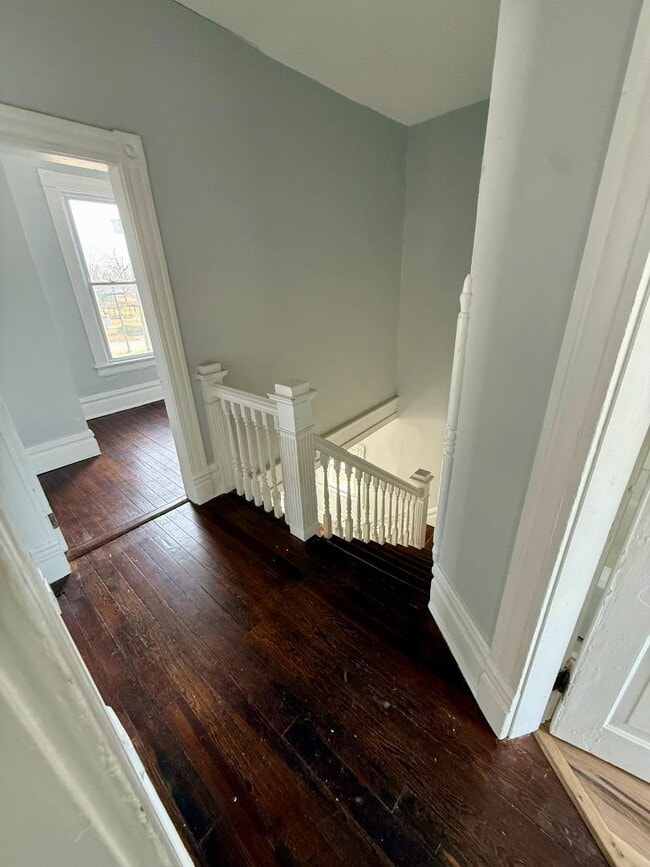 Building Photo - 317 Grove St