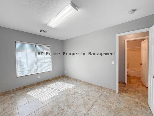 Building Photo - 23816 N Wilderness Way