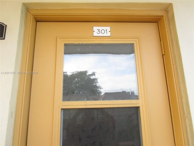 Building Photo - 5111 W Oakland Park Blvd