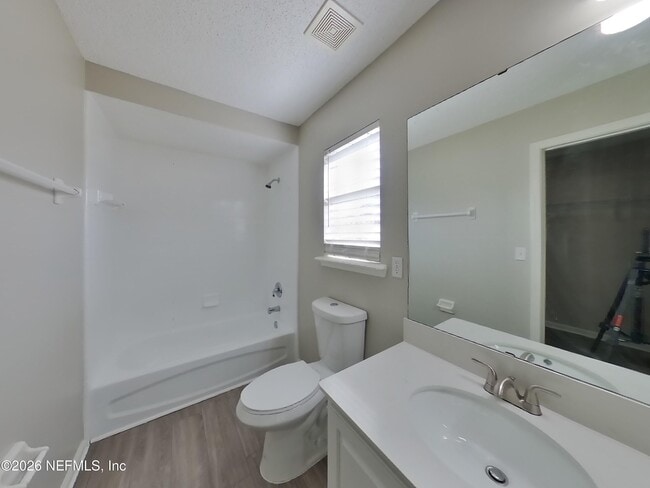 Building Photo - 1330 Summerbrook Dr