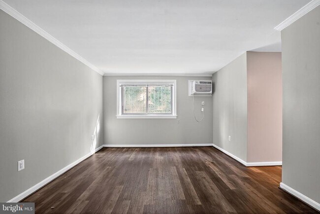 Building Photo - 3105 Naylor Rd SE