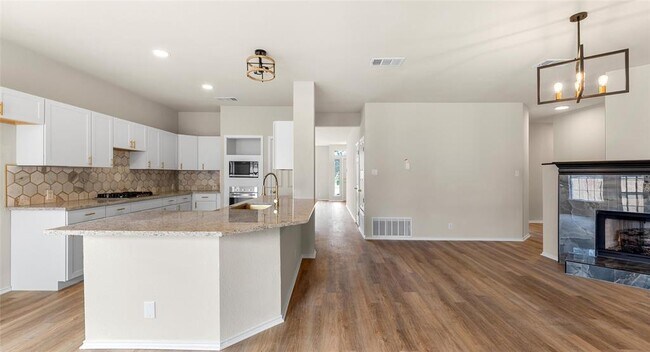 Building Photo - 412 Tamara Dr