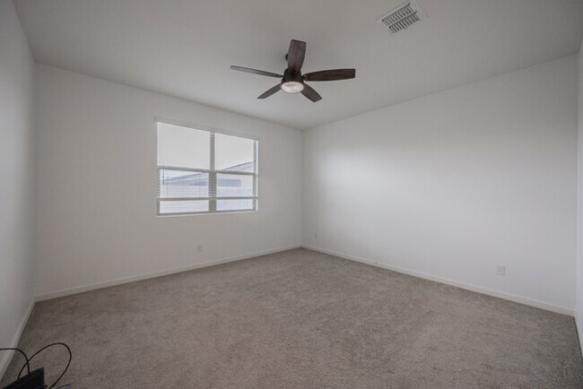 Building Photo - 12448 W Gardenia Ct