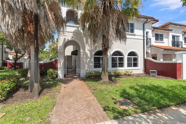 Building Photo - 3529 NW 29th Pl