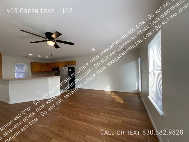 Building Photo - 405 Green Leaf