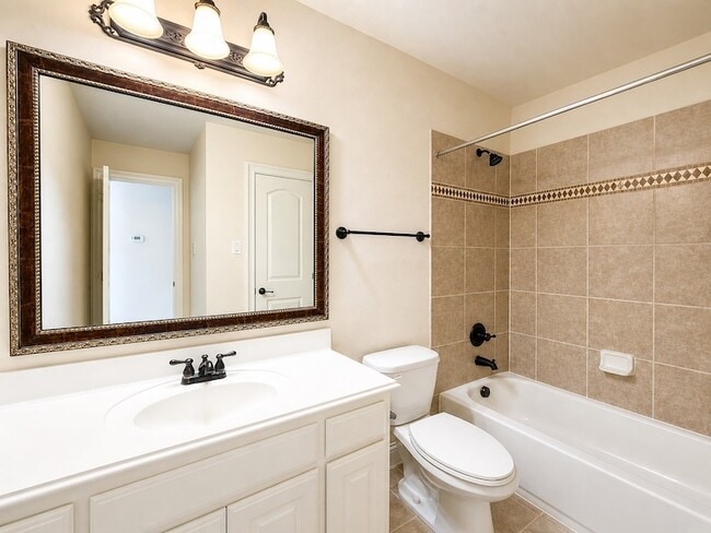 Building Photo - 7304 Meadow Glen Dr