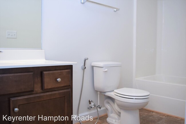 Building Photo - 4 br, 3.5 bath House - 1459 W 43rd Street