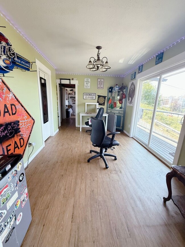 Building Photo - 1/2 OFF FIRST MONTH RENT - Available NOW