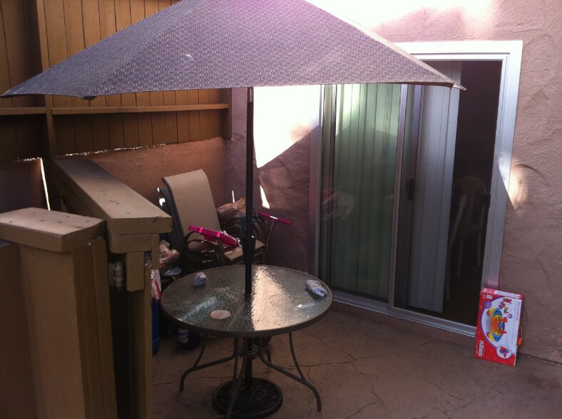 Building Photo - 10235 Madrid Way