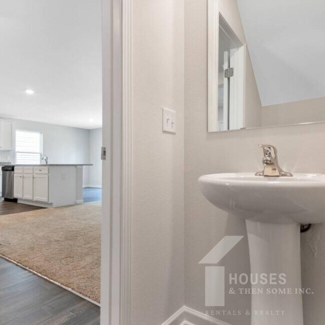 Building Photo - 4057 Reinfield Dr