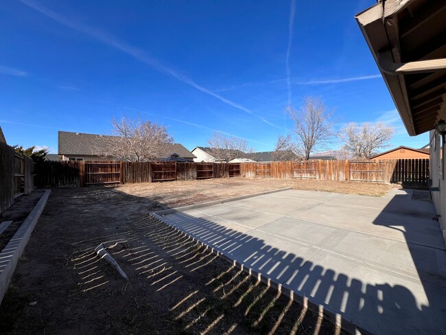 Building Photo - Two-story home in Desert Lakes Subdivision