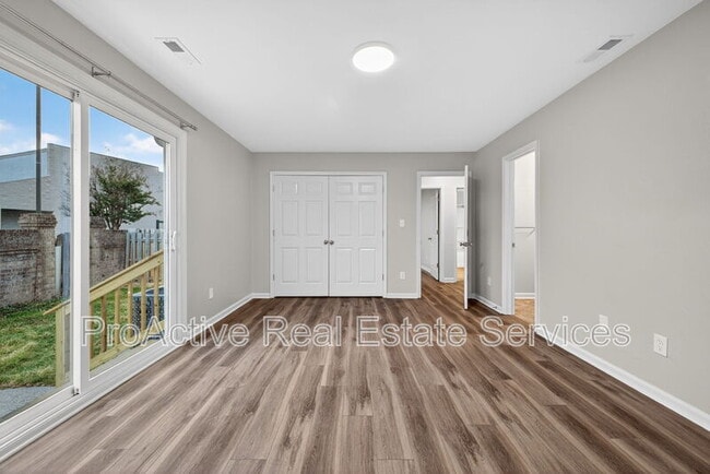 Building Photo - 3400 Cricket Hollow Ln