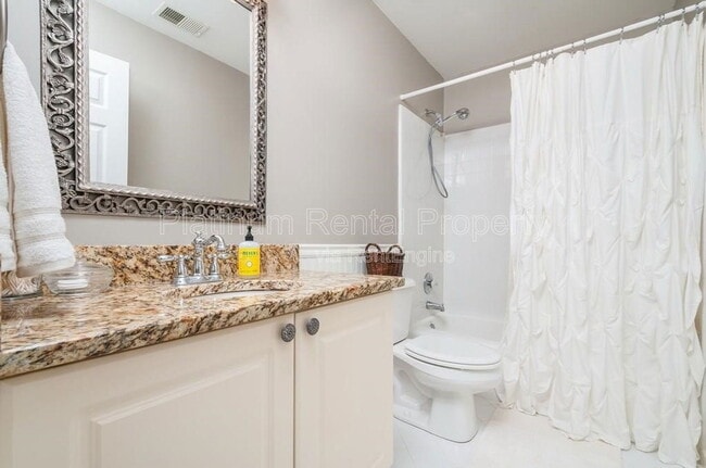 Building Photo - 925 Briars Bend