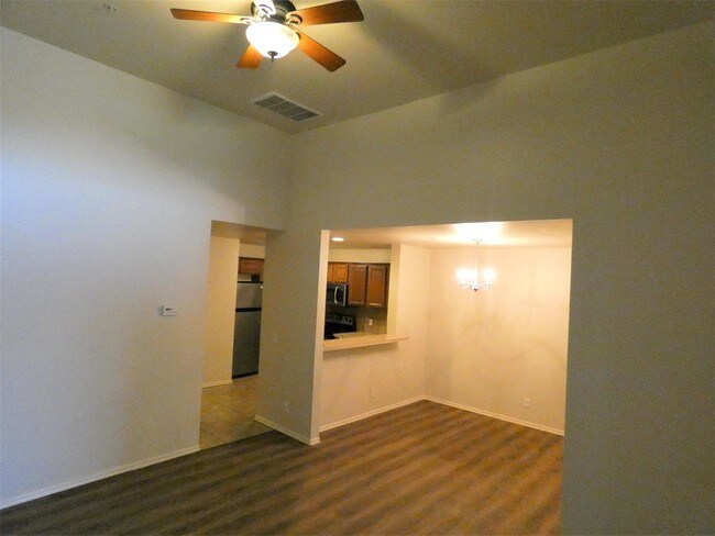 Building Photo - 2625 Cedar Tree Rd