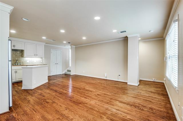 Building Photo - 3445 Lovers Ln