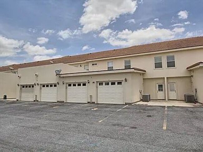 Building Photo - 1413 Keeton Ave E