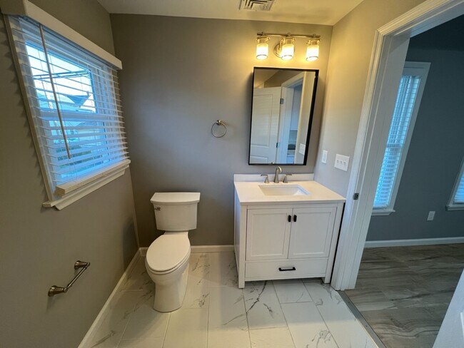 Building Photo - 415-417 Chestnut