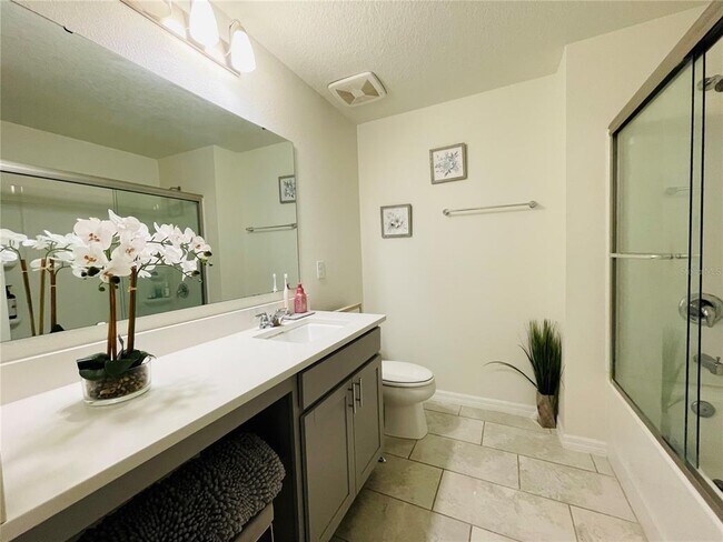 Building Photo - 2818 Sanctuary Dr