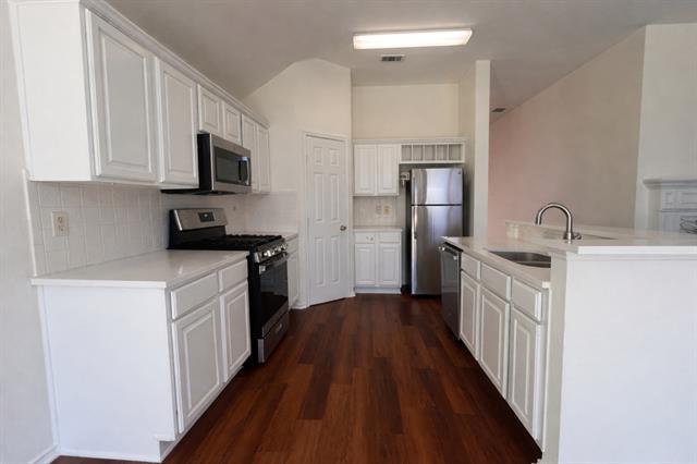 Building Photo - 9221 Harrisburg Ln