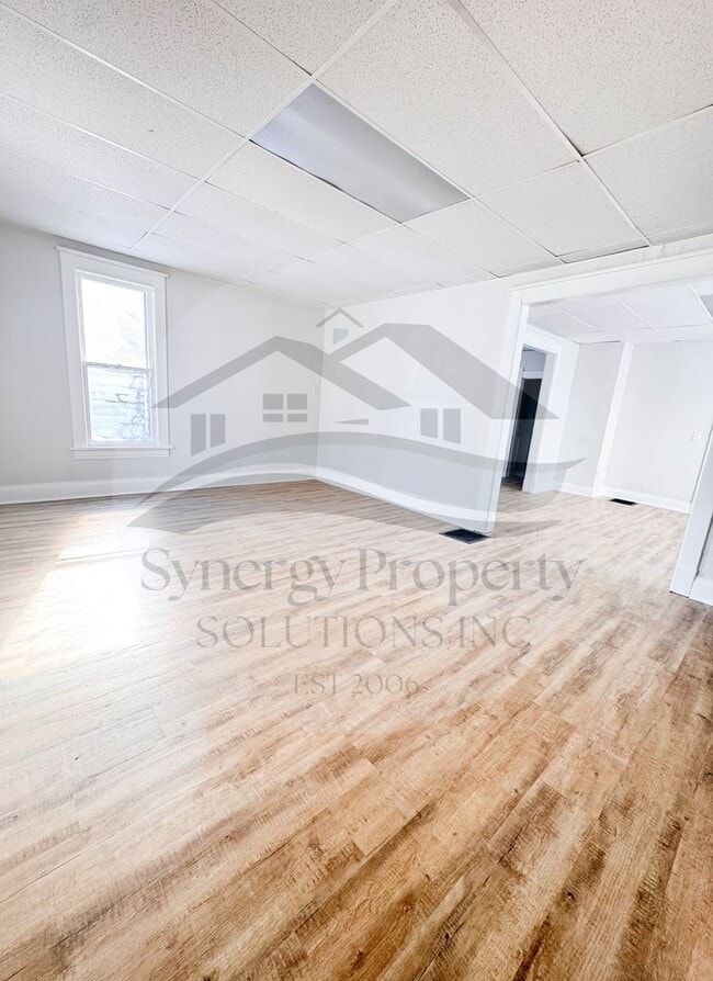 Building Photo - Shelby Home