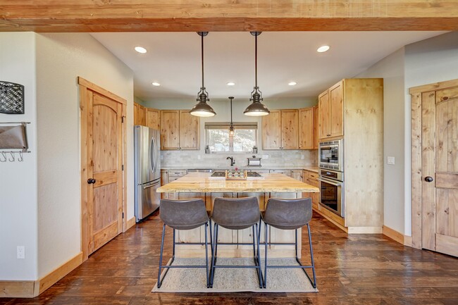 Building Photo - 1224 Lodgepole Dr