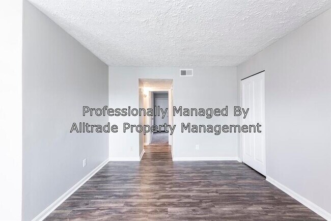 Building Photo - 4850 Fegenbush Ln