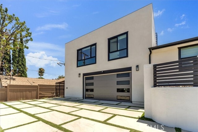 Building Photo - 5046 Cerrillos Dr