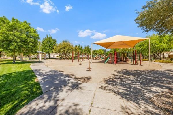 Building Photo - 1665 E Lafayette Ave