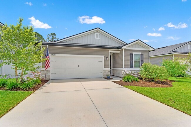 Building Photo - Serenity in Green Cove Springs!
