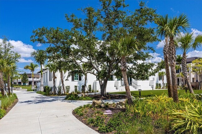 Building Photo - 12140 Wellen Golf St
