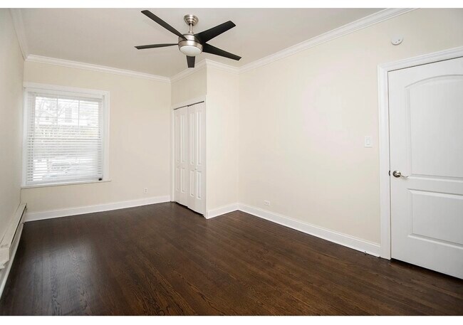 Building Photo - 1132 Maple Ave