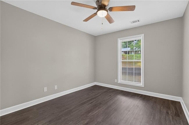 Building Photo - 1540 Spender Dr