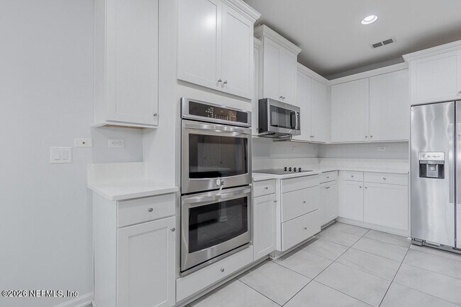 Building Photo - 1492 Autumn Pines Drive