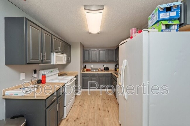 Building Photo - 113 Marimba St