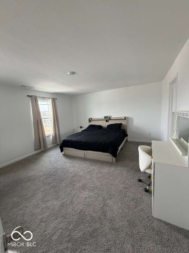 Building Photo - 6301 Rhinecliff Dr