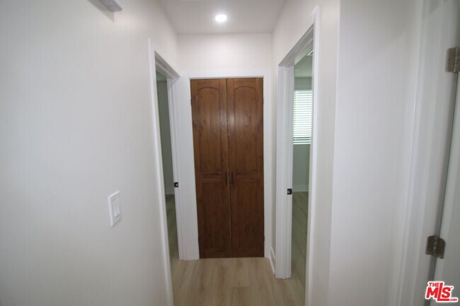 Building Photo - 3541 Homeland Dr