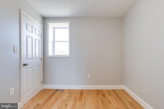Building Photo - 2323 Whittier Ave