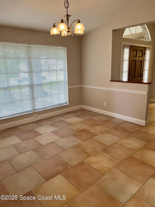 Building Photo - 2372 Windham Dr