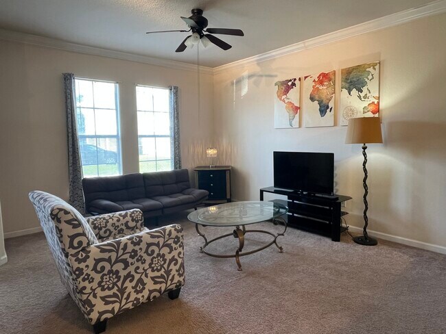 Building Photo - 8290 Gate Pky W