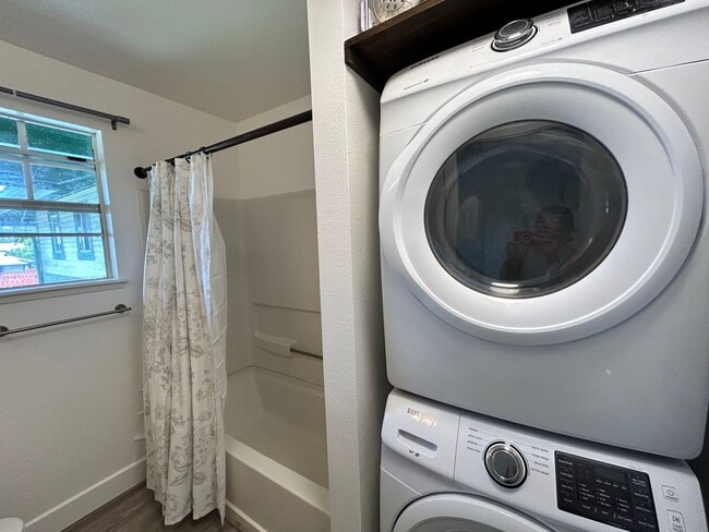 Building Photo - Kuulako - Mililani Mauka 2-BR, 2-BA, 2-Par...